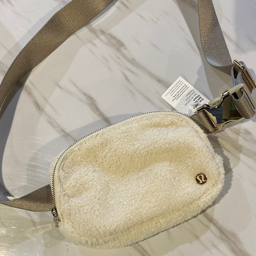 NWT lululemon Cream Flecee Belt Bag